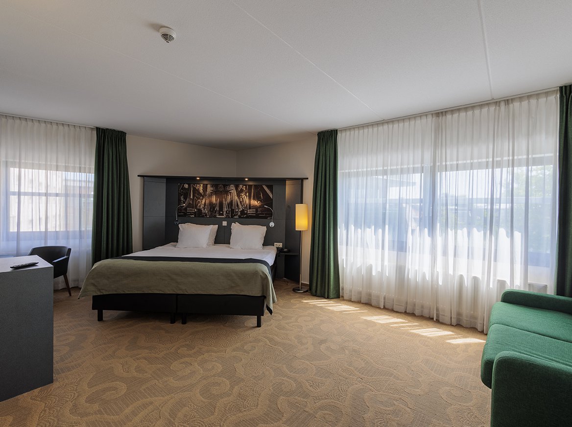 EH - City Hotel Hengelo - Junior Suite - 01.jpg
