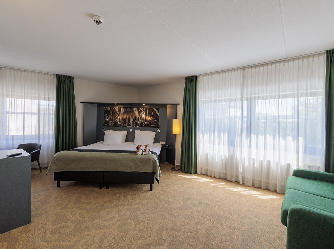 EH - City Hotel Hengelo - Junior Suite - 05.jpg