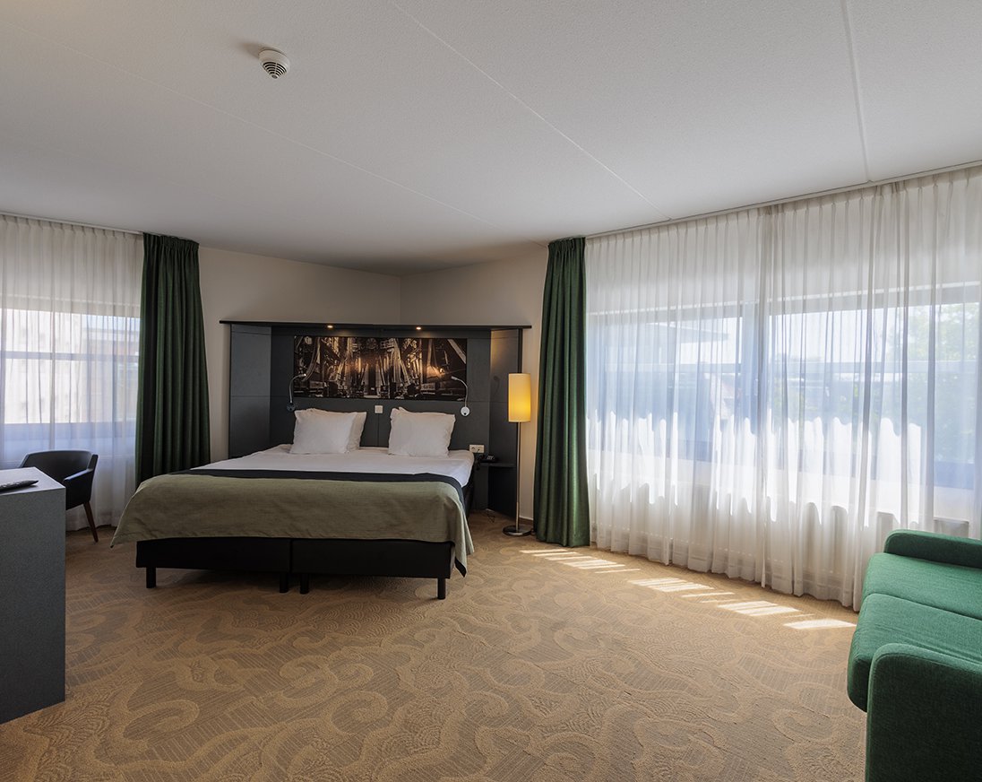 EH - City Hotel Hengelo - Junior Suite - 01.jpg