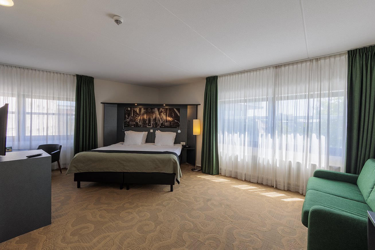 EH - City Hotel Hengelo - Junior Suite - 01.jpg