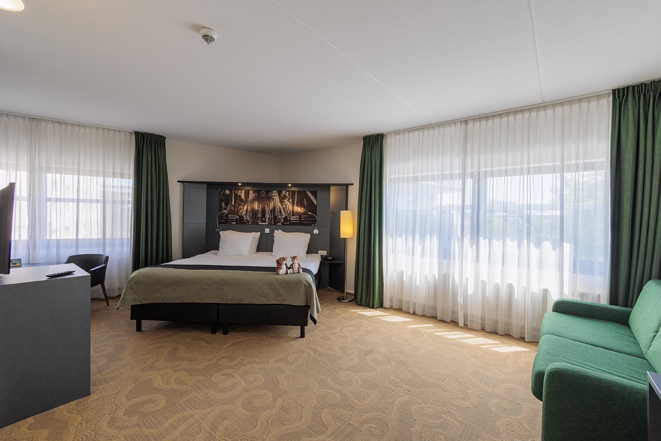 EH - City Hotel Hengelo - Junior Suite - 05.jpg