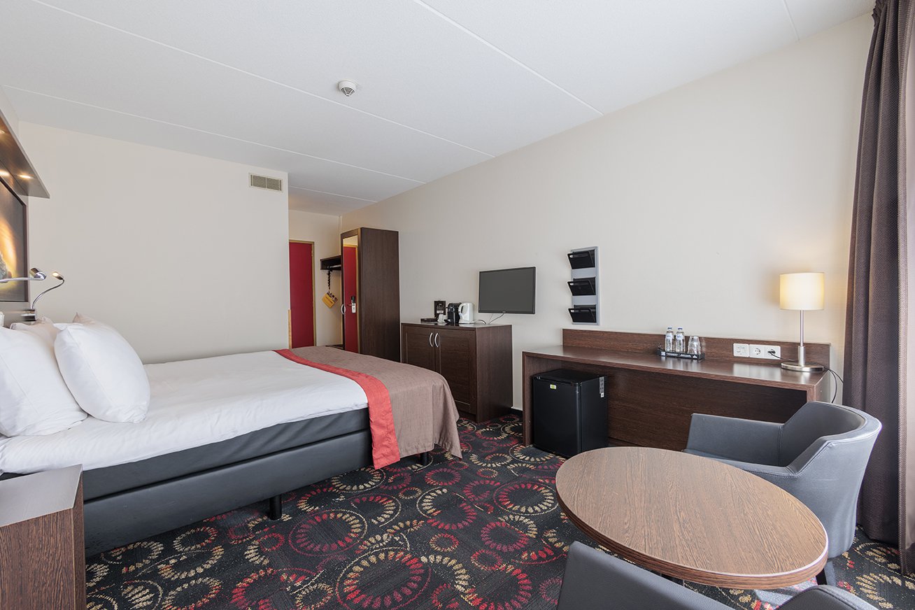 EH - City Hotel Hengelo - King - 03.jpg