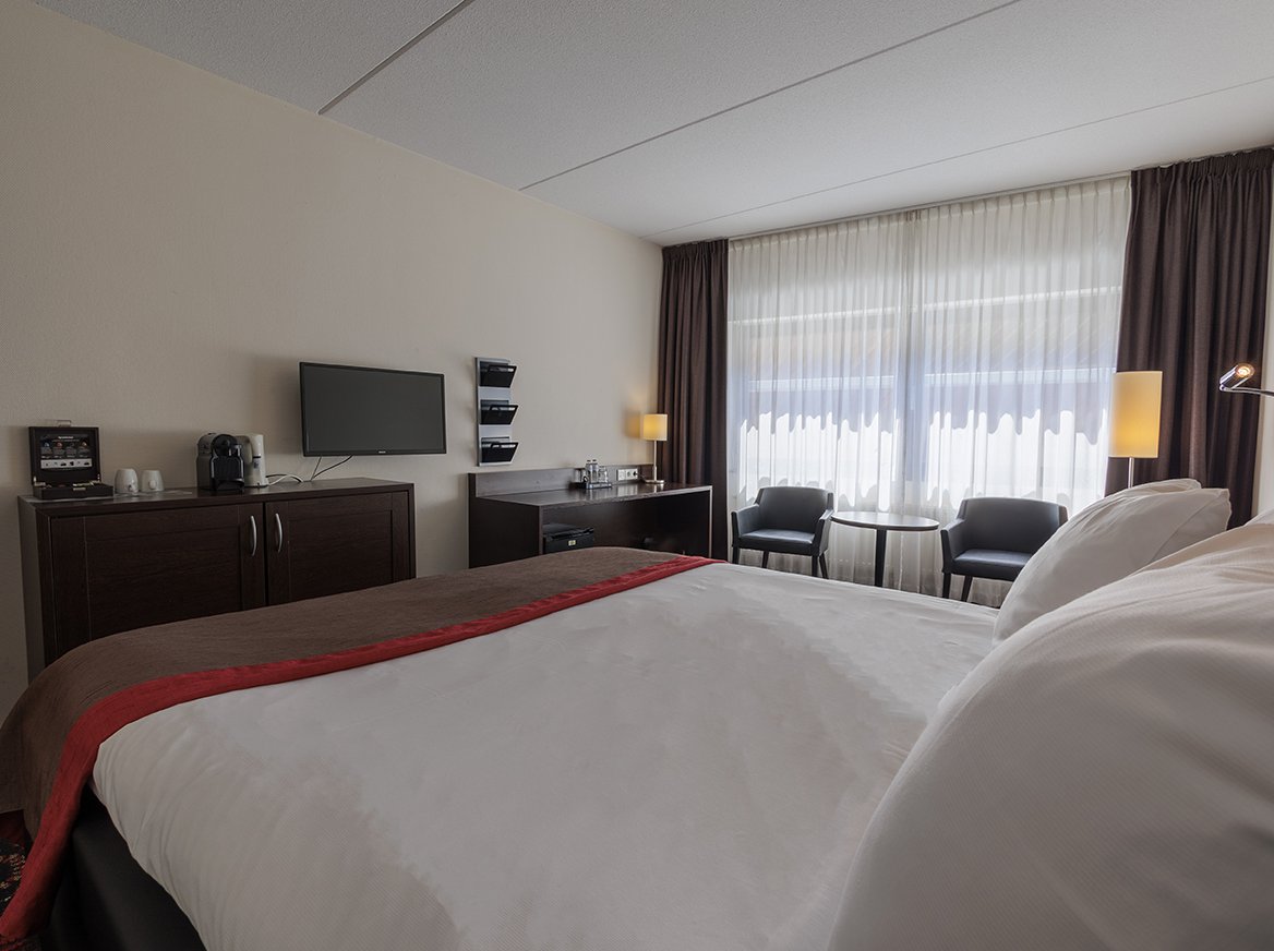 EH - City Hotel Hengelo - Superior - 02.jpg