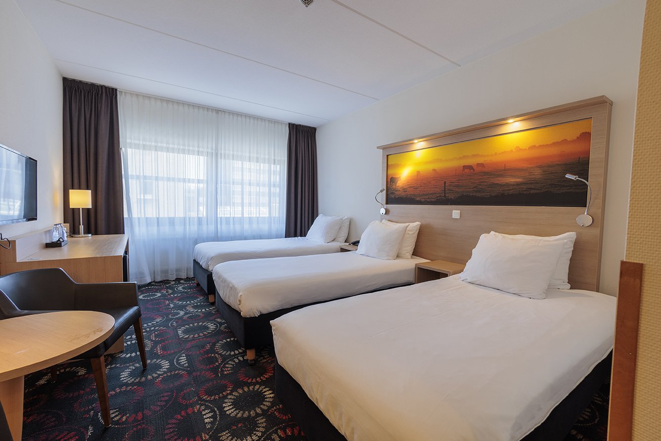 EH - City Hotel Hengelo - Triple - 01.jpg
