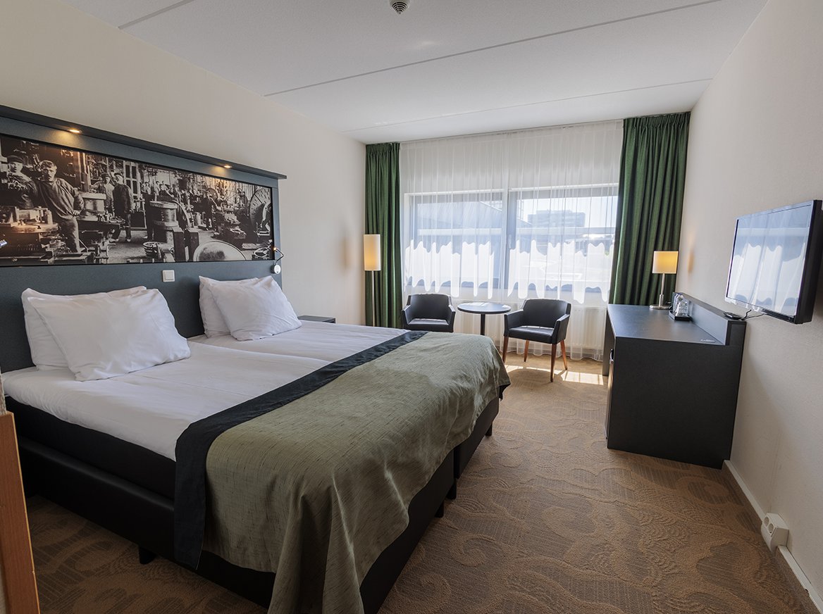 EH - City Hotel Hengelo - Twin - 01.jpg