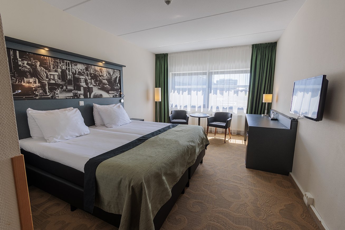 EH - City Hotel Hengelo - Twin - 01.jpg