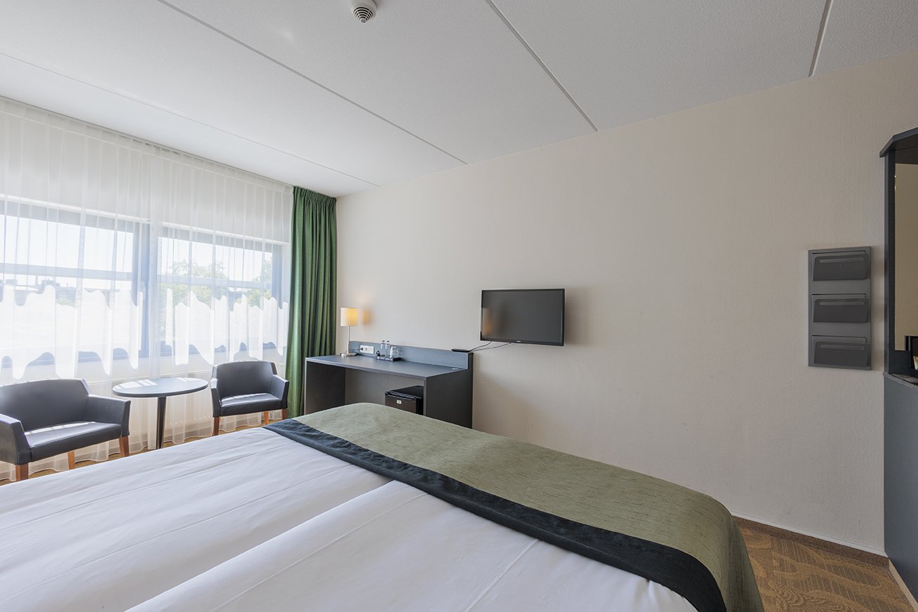EH - City Hotel Hengelo - Twin - 04.jpg